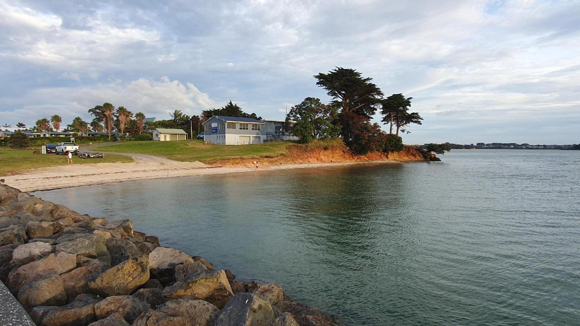Clarks Beach Getaway Екстер'єр фото
